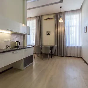 شقة سنترال دايفلات, كييف